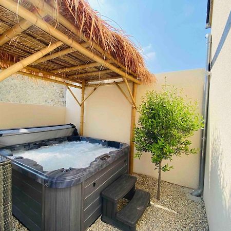L'Etincelle Villa Saint-Martin-des-Entrees Luaran gambar